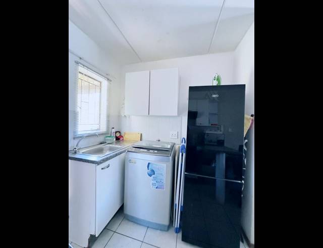 2 BEDROOM APARTMENT FOR SALE IN HONEYDEW GROVE